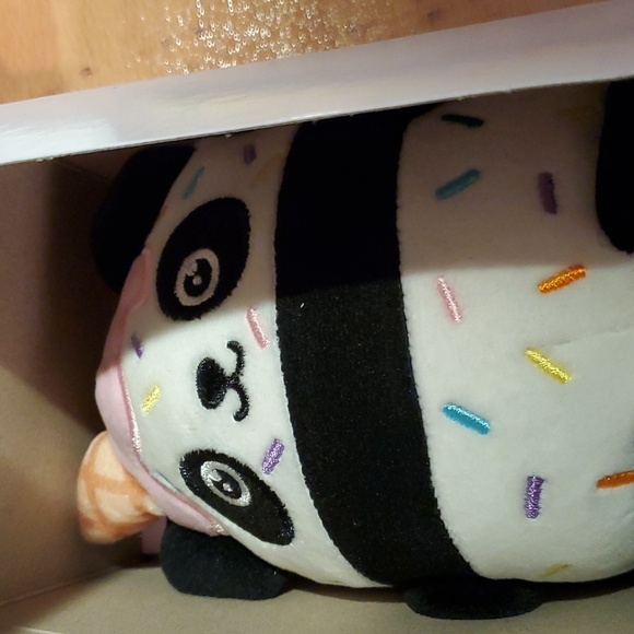 Moriah Elizabeth Sprinkle Panda Mini Mystery Plush Series 2 - Picture 10 of 10